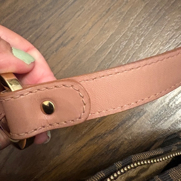 Fendi purse - Picture 5 of 11